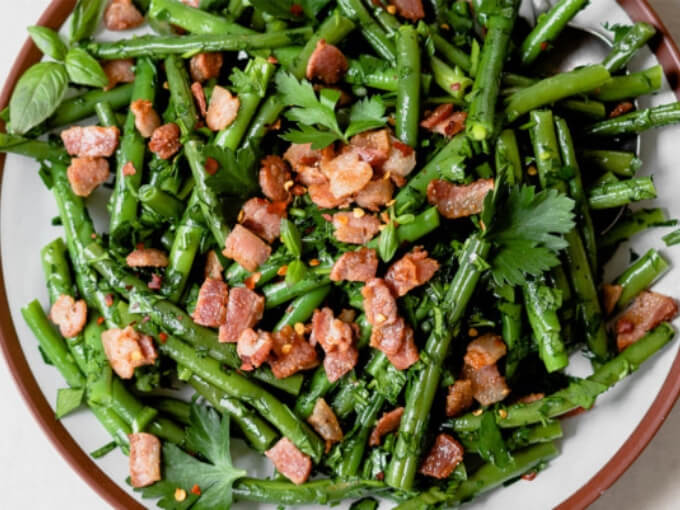 Keto Green Beans With Herbs And Bacon